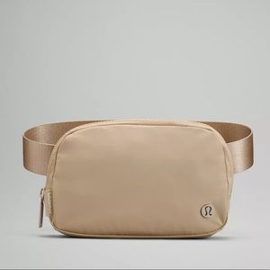 Trench Lululemon Everywhere Belt Bag